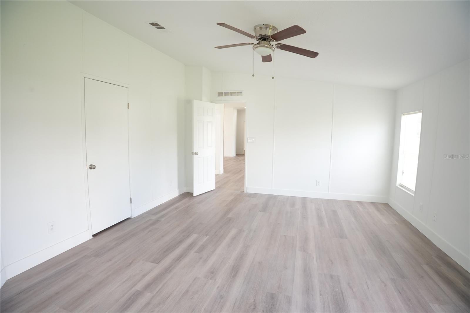 1124 Dara Cay Dr Property Photo 20