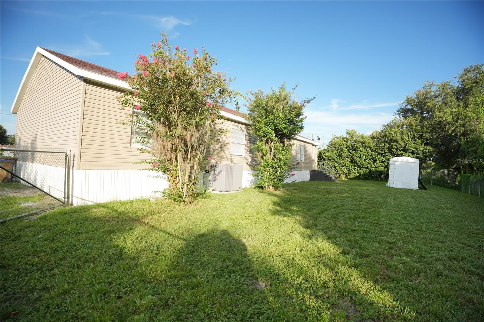 1124 Dara Cay Dr Property Photo 28