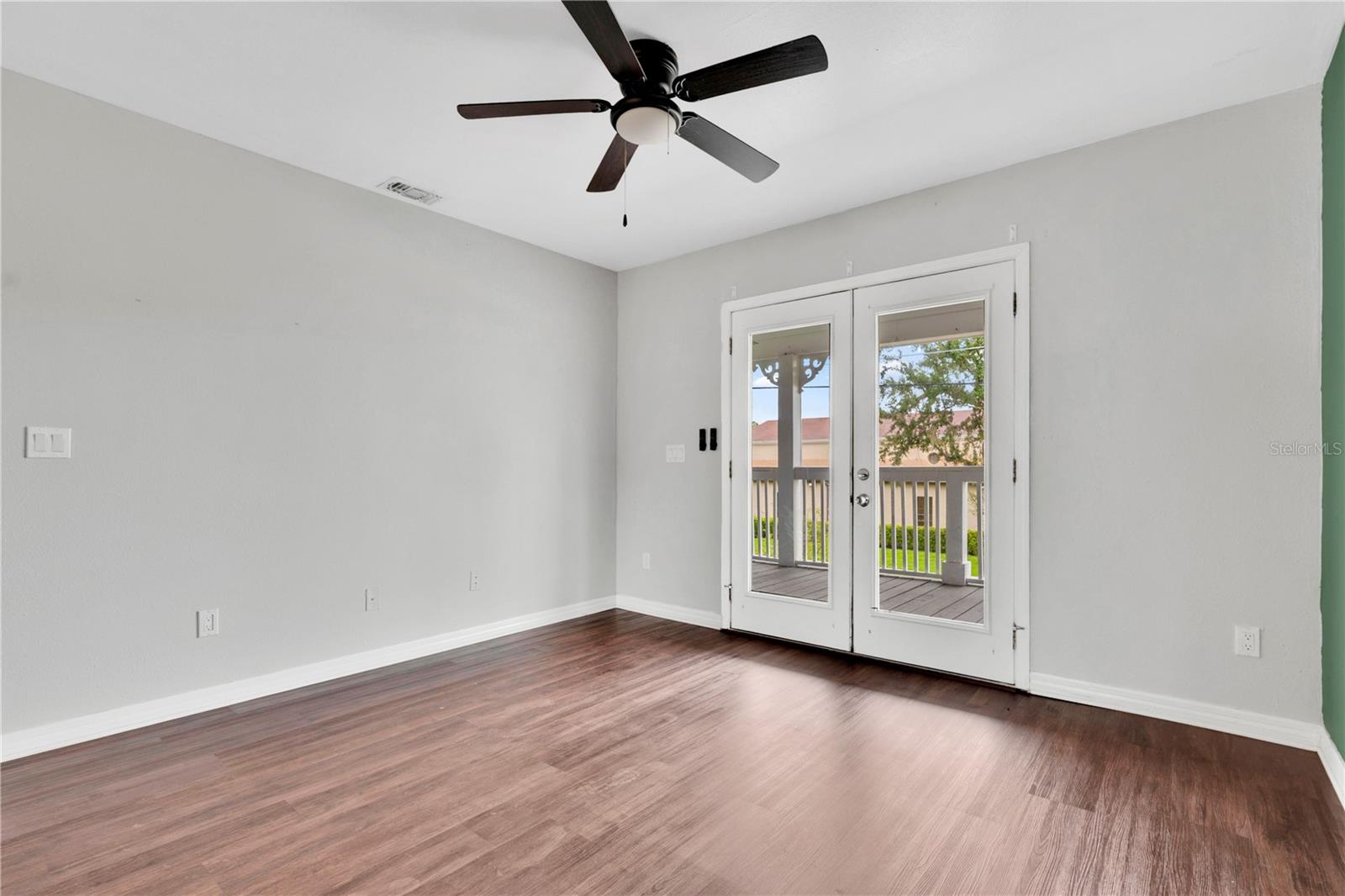 1512 Oregon St Property Photo 33