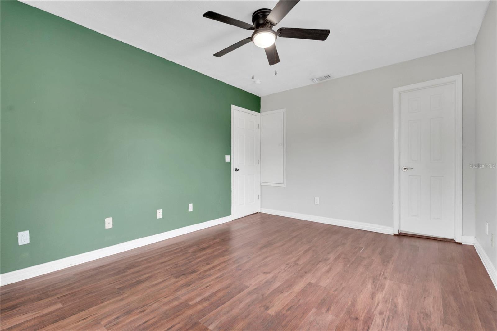 1512 Oregon St Property Photo 38