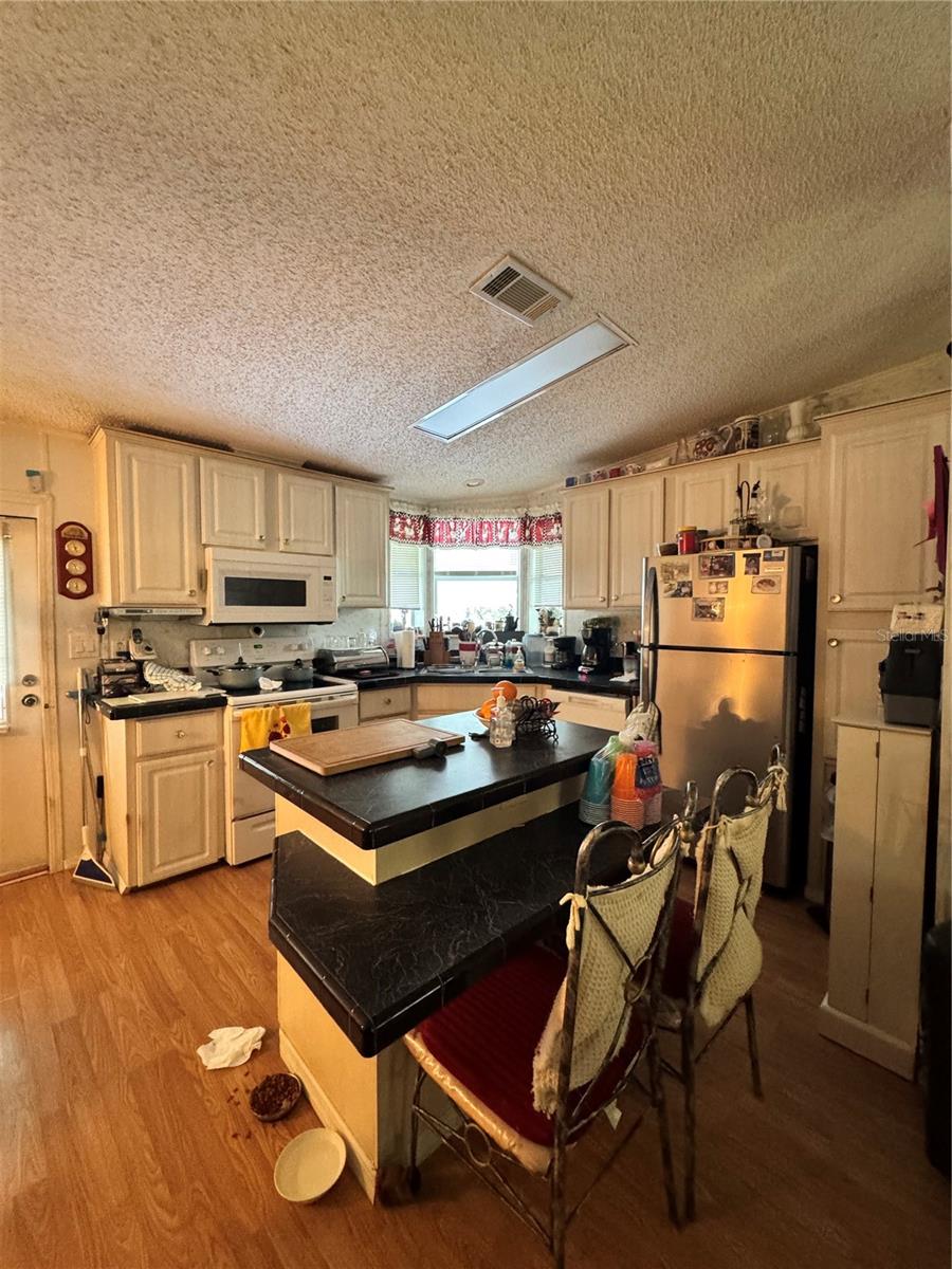 190 E Miami Ter Property Photo 8