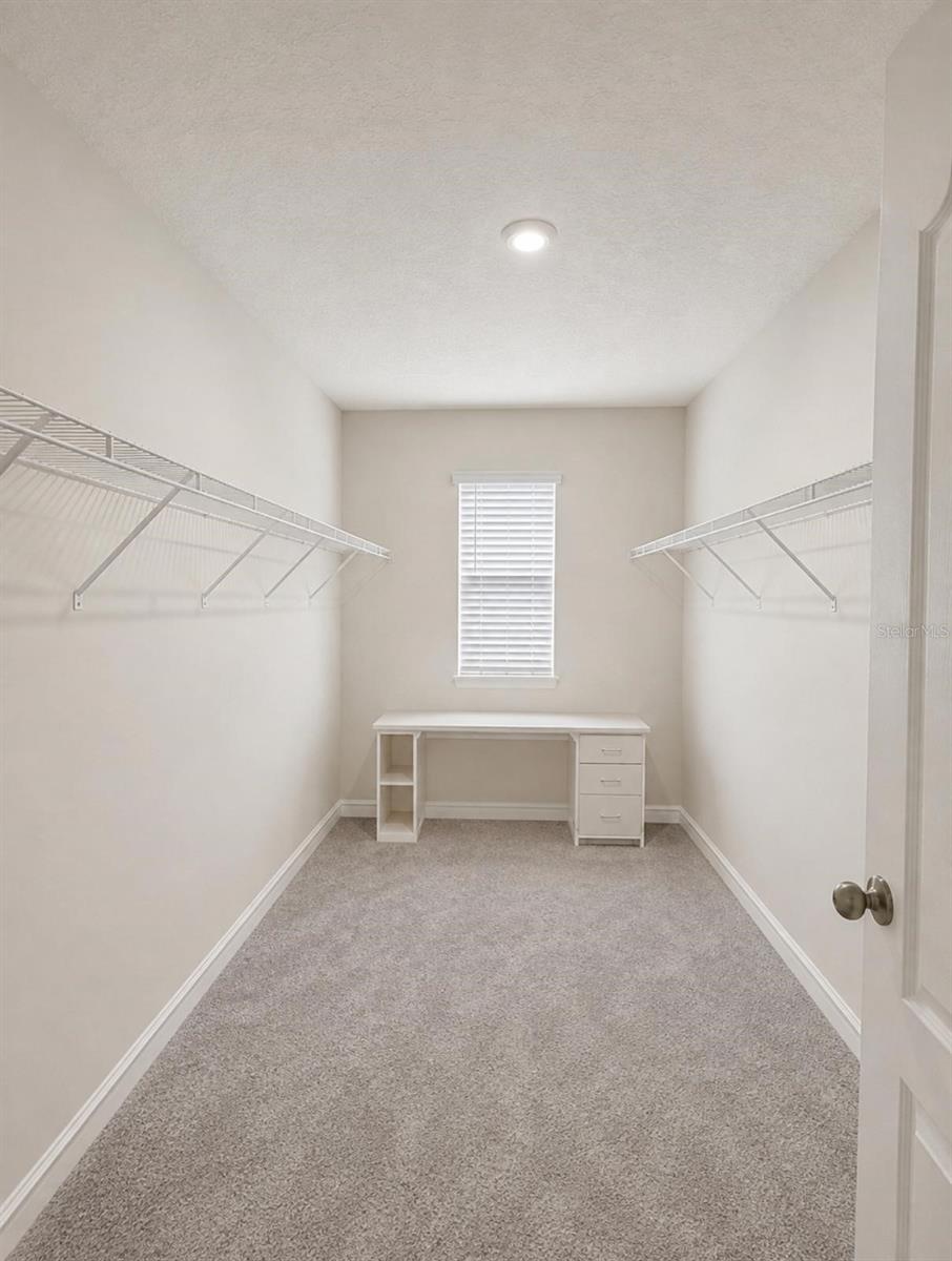 2915 Turnstone Run Property Photo 9