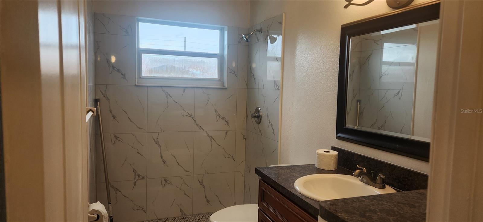723 Michigan Ct #3 Property Photo 6