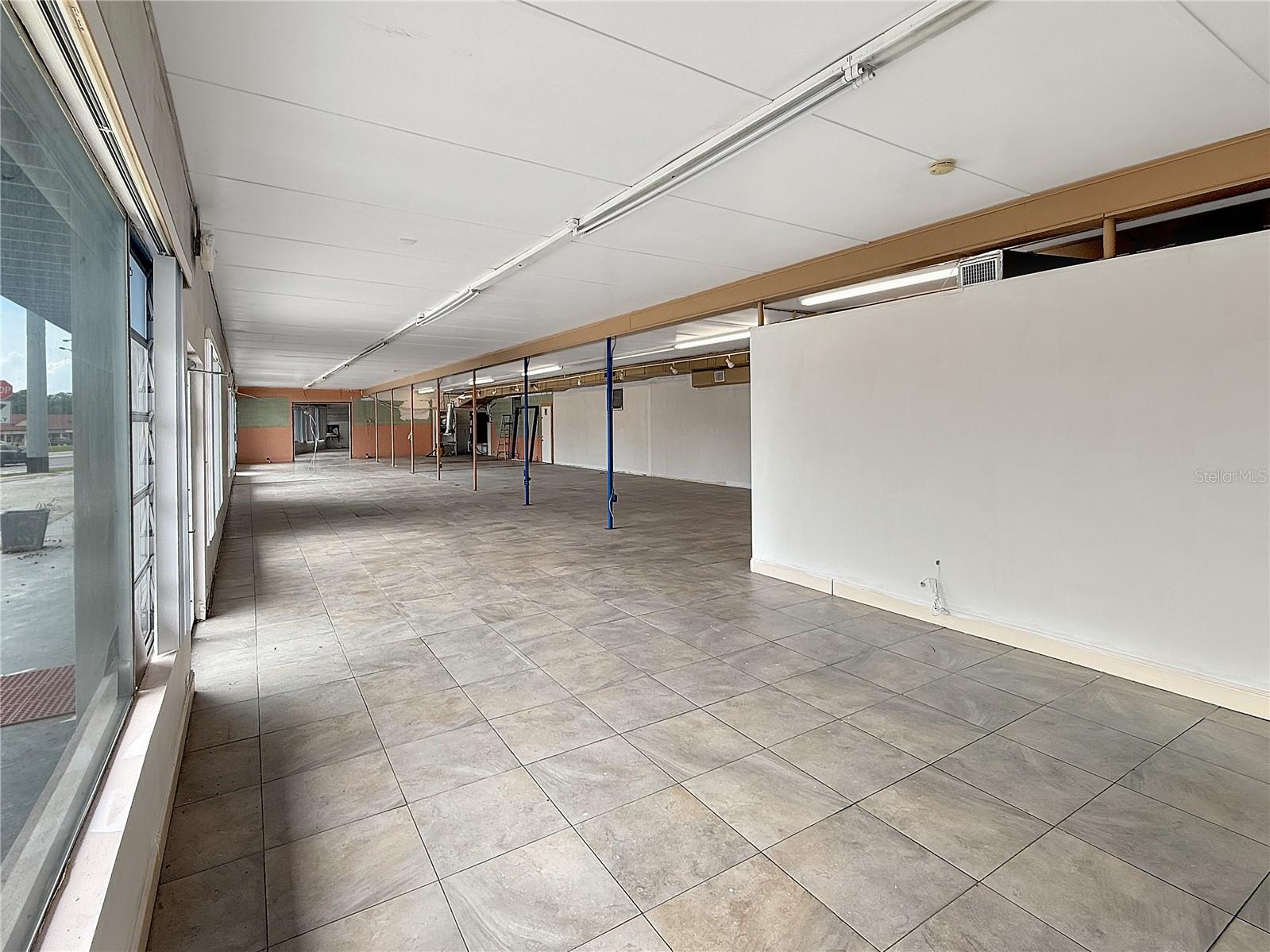 835 S Us Highway 27 Property Photo 3