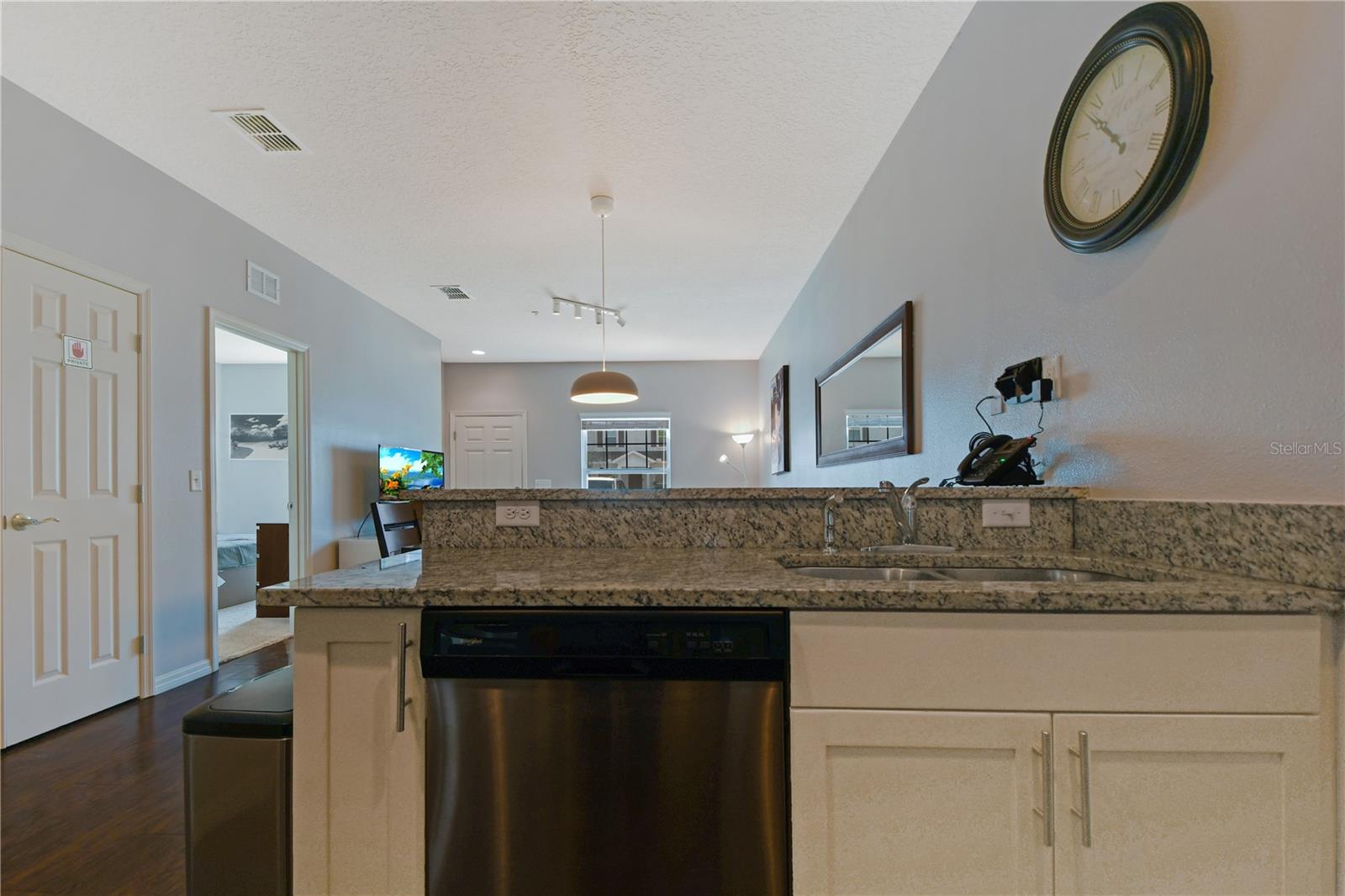 8927 Shine Dr Property Photo 26
