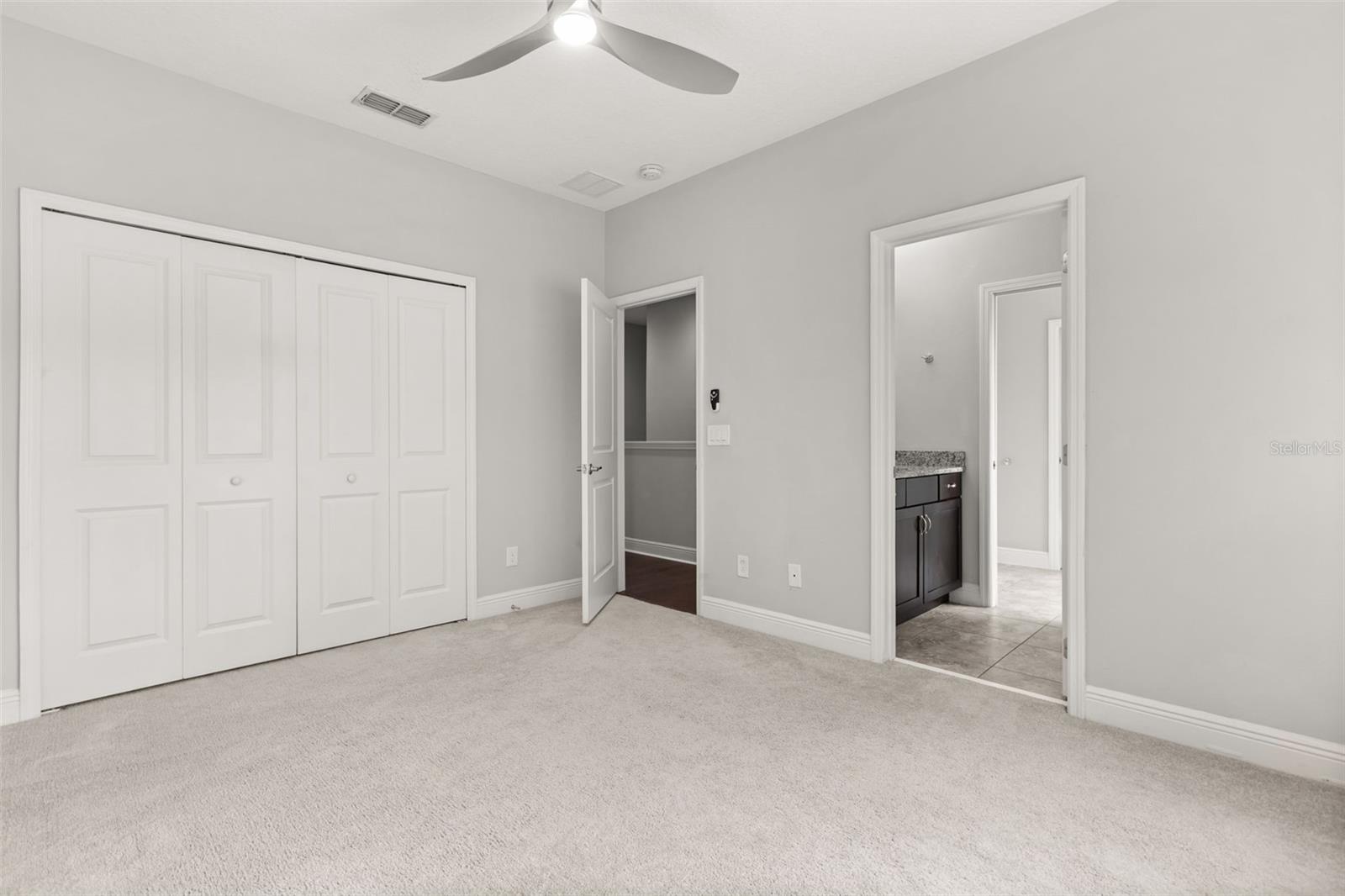 2813 Roseglen Way Property Photo 25