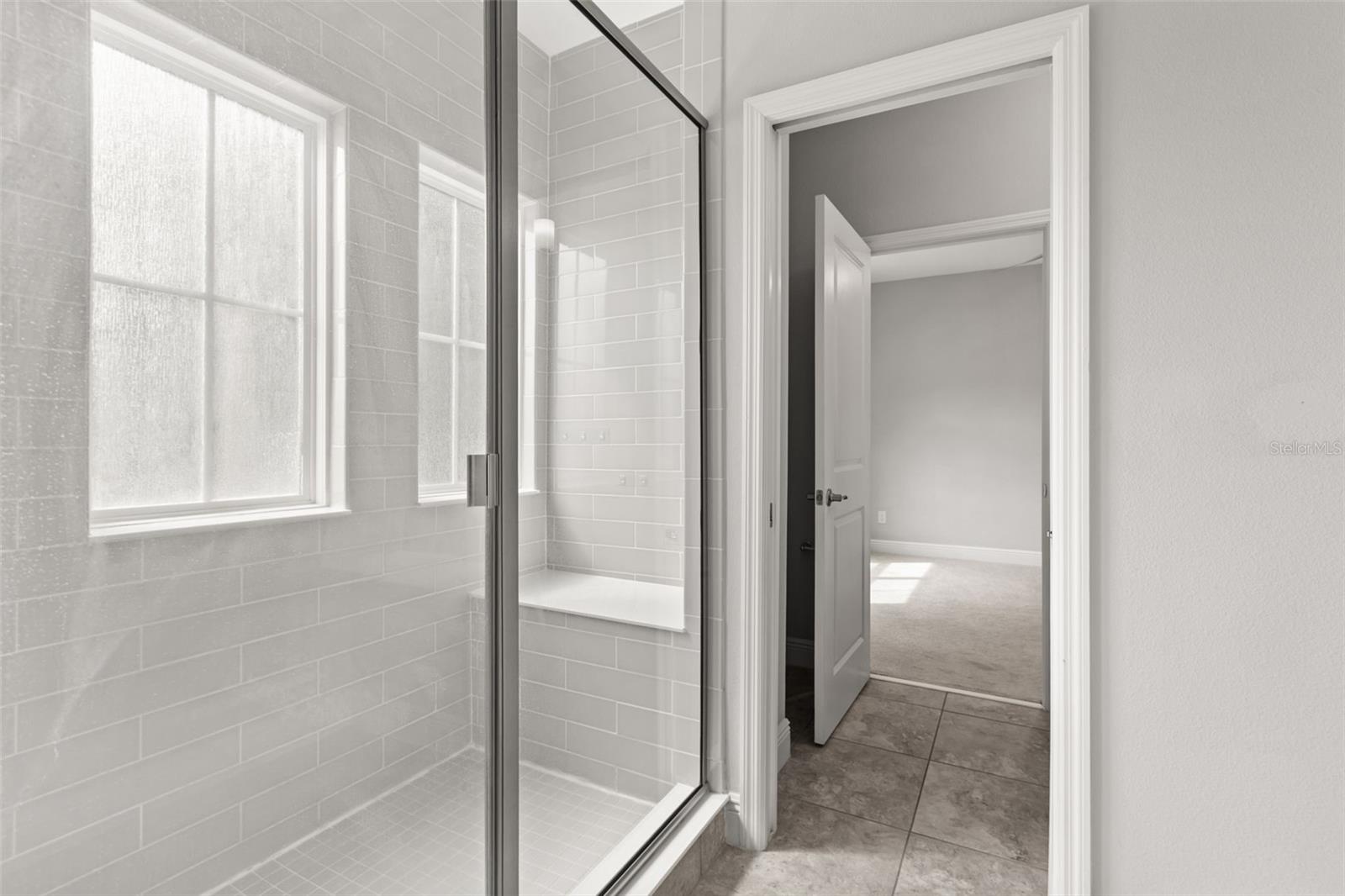 2813 Roseglen Way Property Photo 34