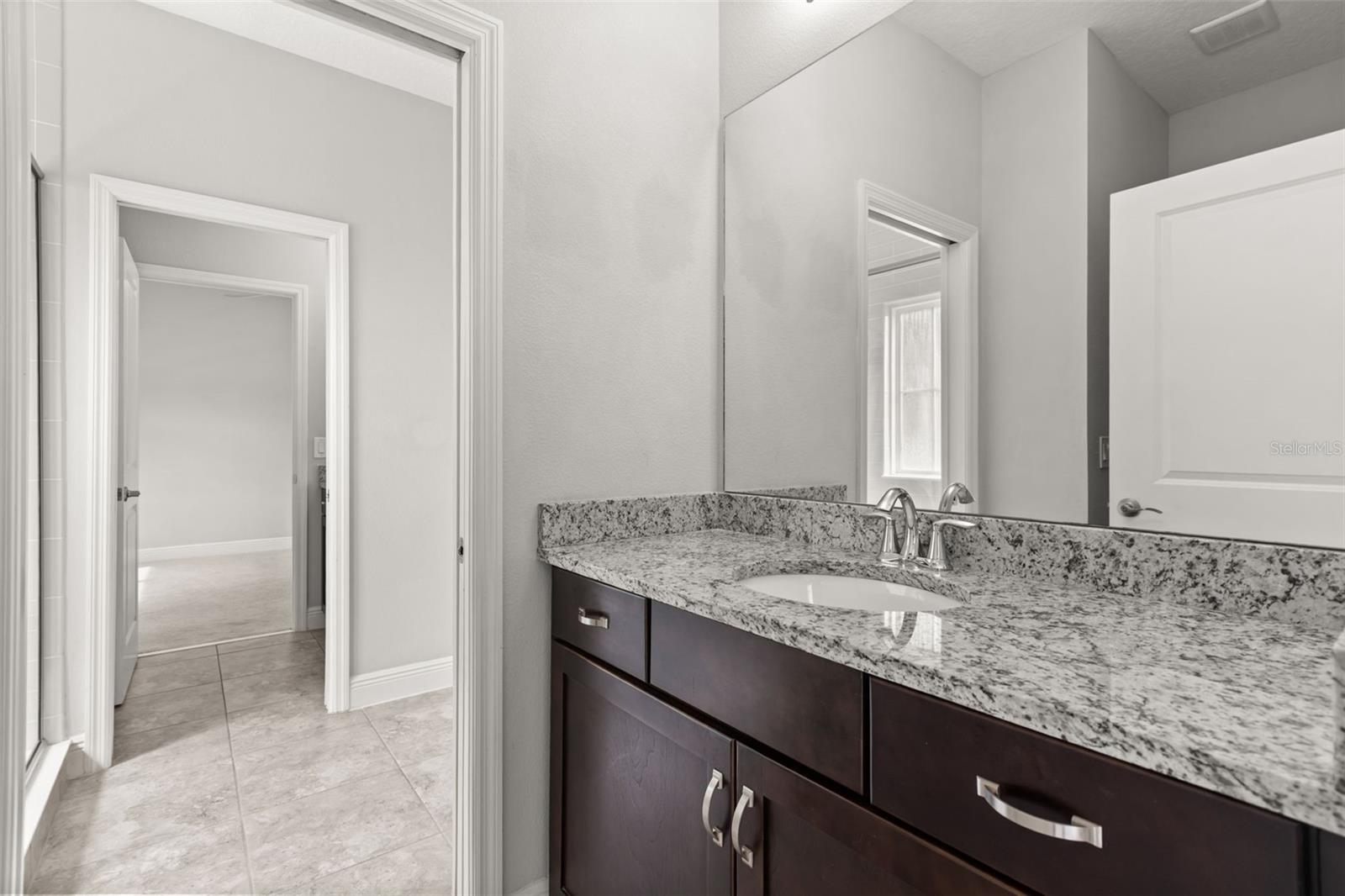 2813 Roseglen Way Property Photo 36