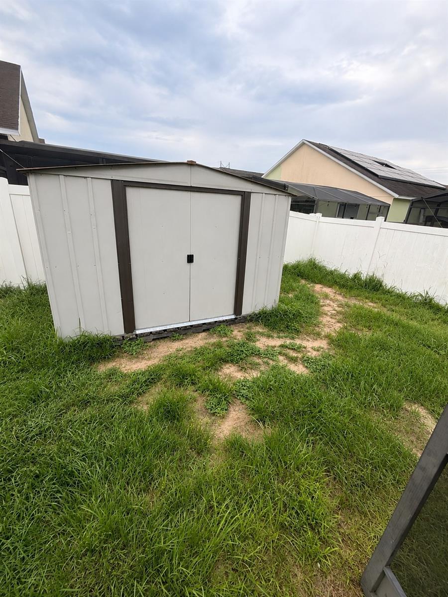 318 Sigmund Loop Property Photo 25