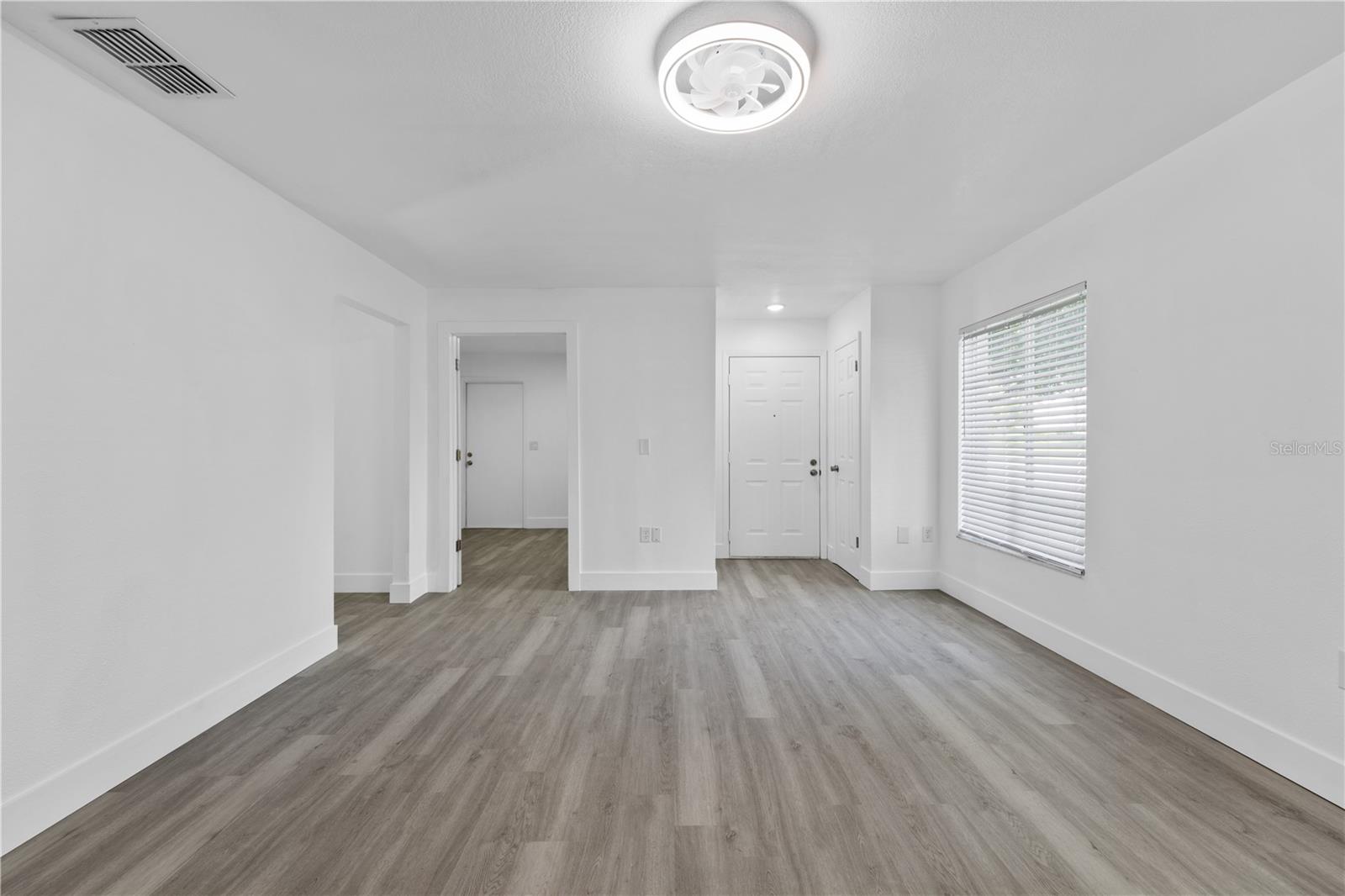 S5155533 Property Photo 5