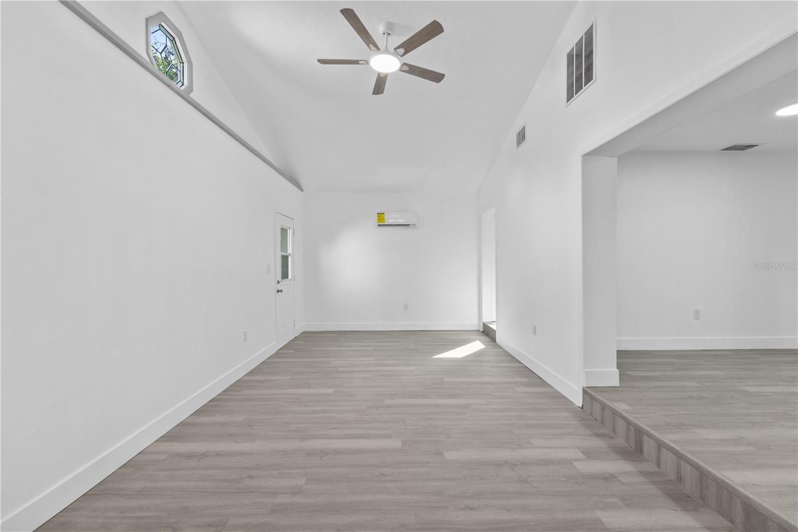 S5155533 Property Photo 15