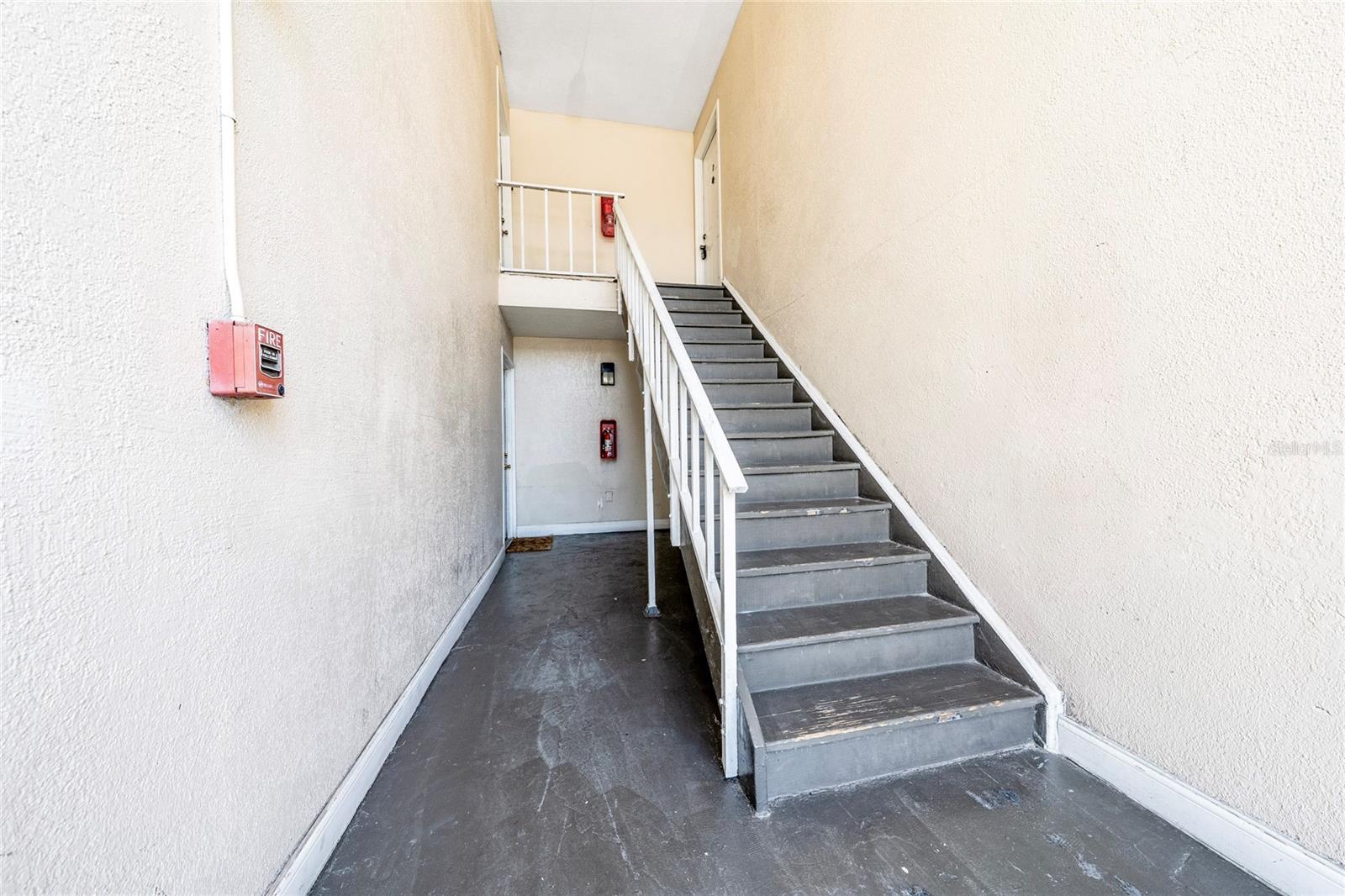 803 Sky Lake Cir #d Property Photo 3