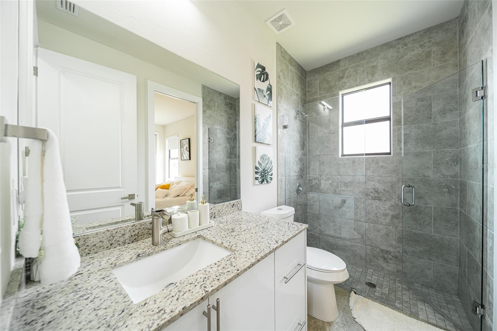 1638 Nw 36th Pl Property Photo 18