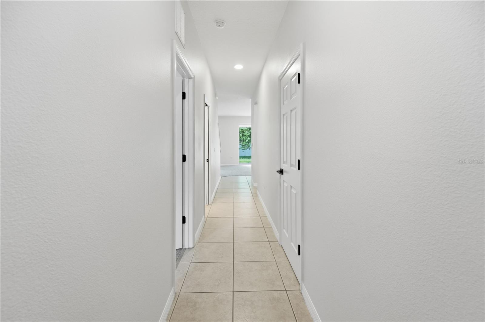 3420 Home Town Ln Property Photo 3