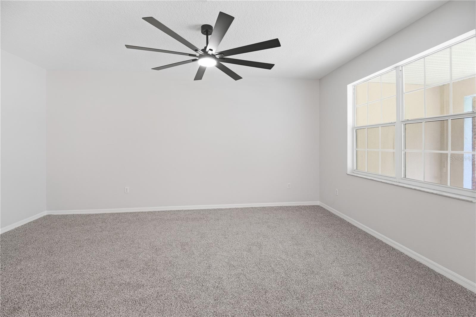 3420 Home Town Ln Property Photo 6