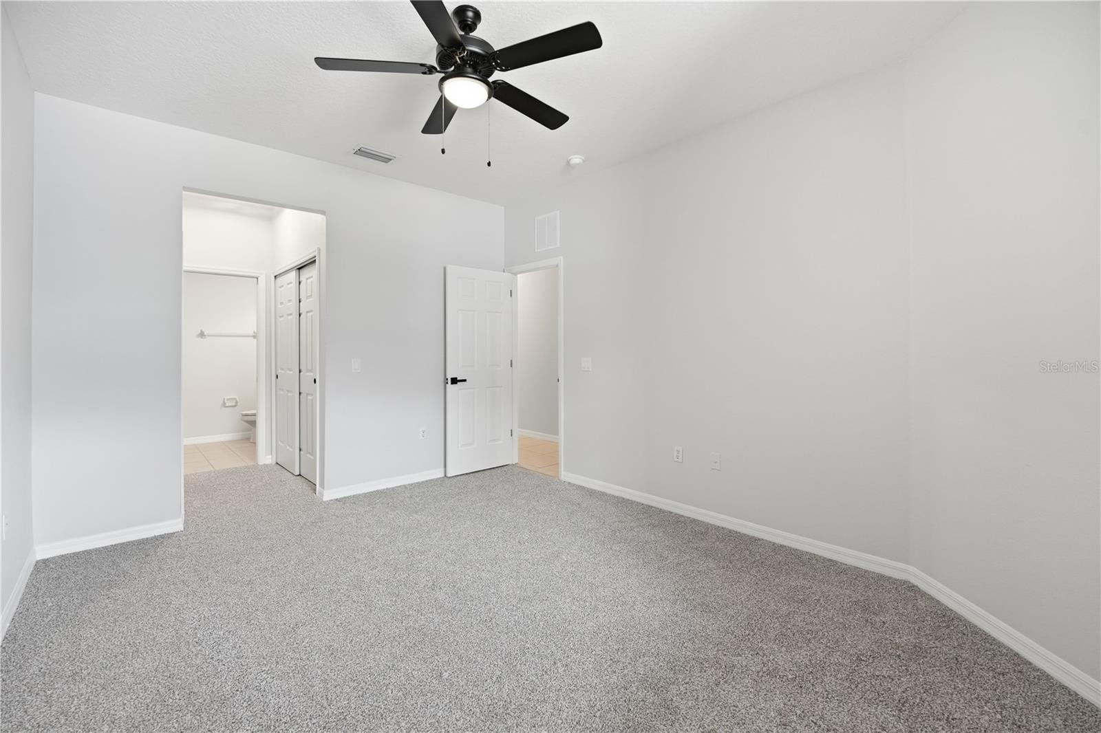 3420 Home Town Ln Property Photo 16