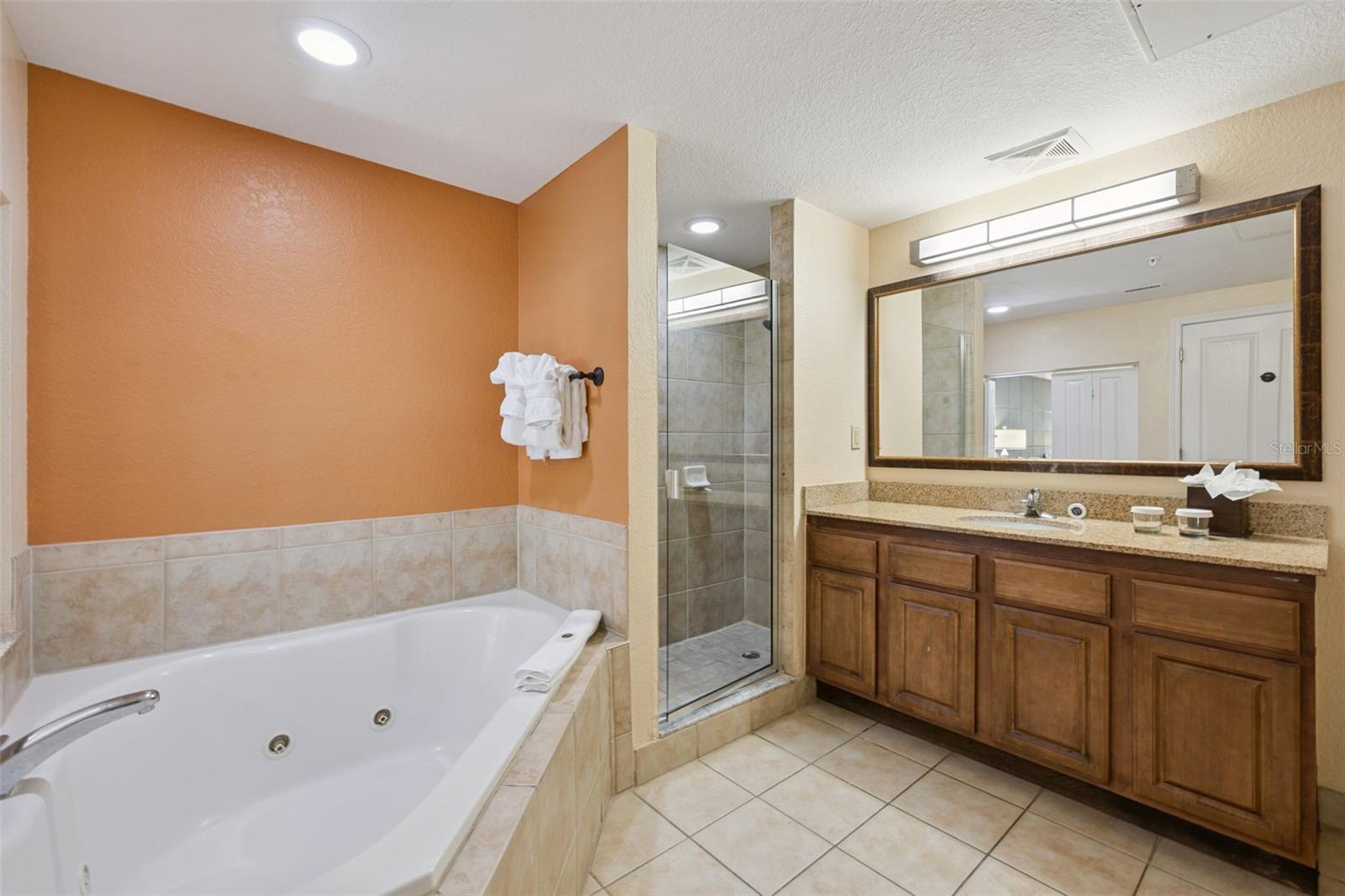 12539 Floridays Resort Dr #102d Property Photo 20