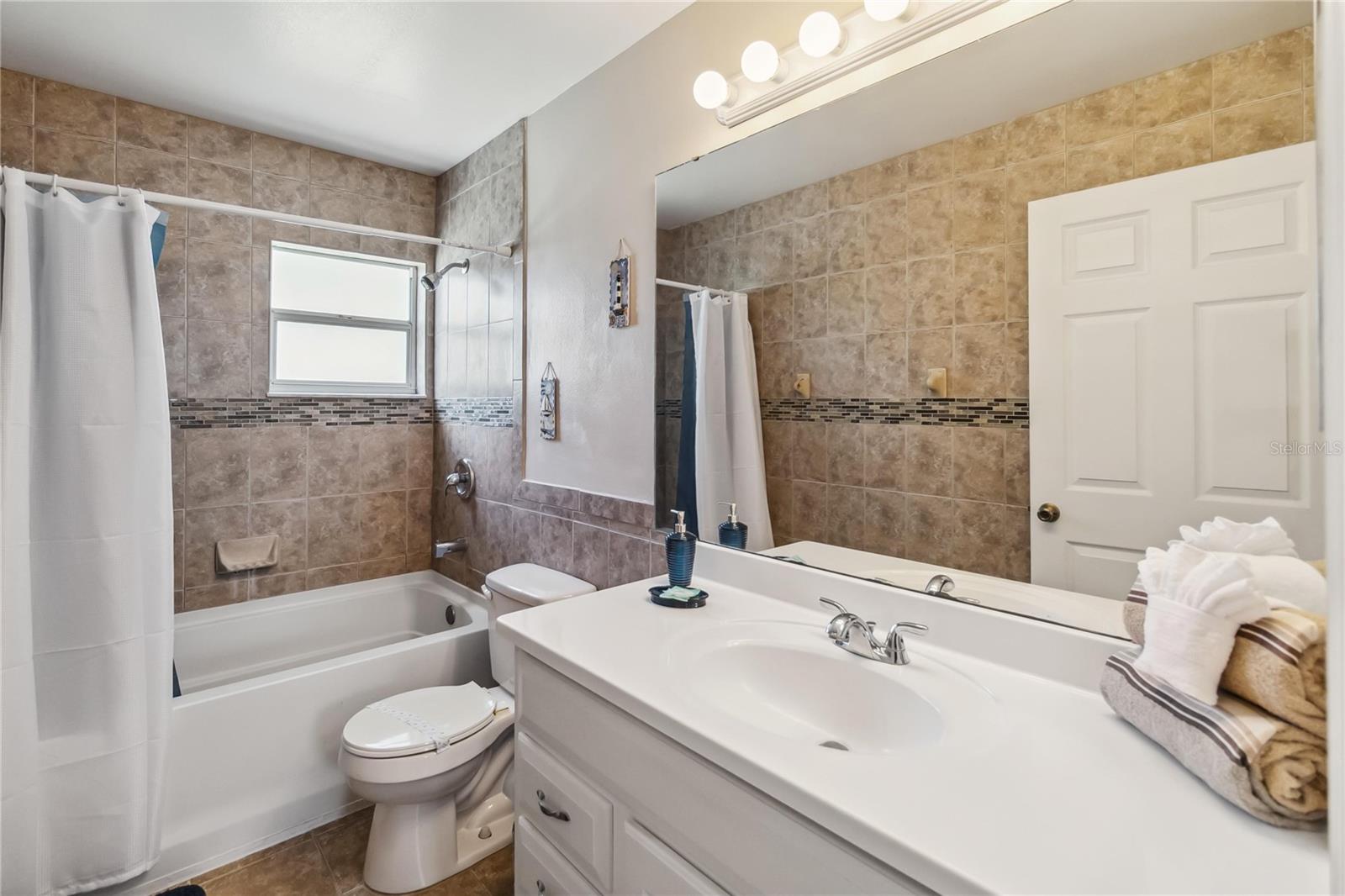 959 Loma Bonita Dr Property Photo 24