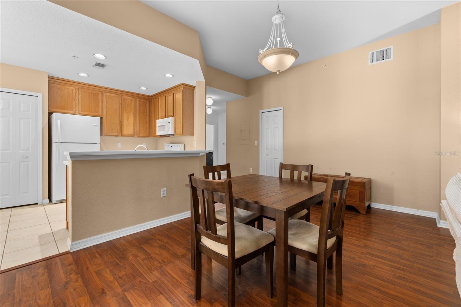 921 Begonia Rd #203 Property Photo 18