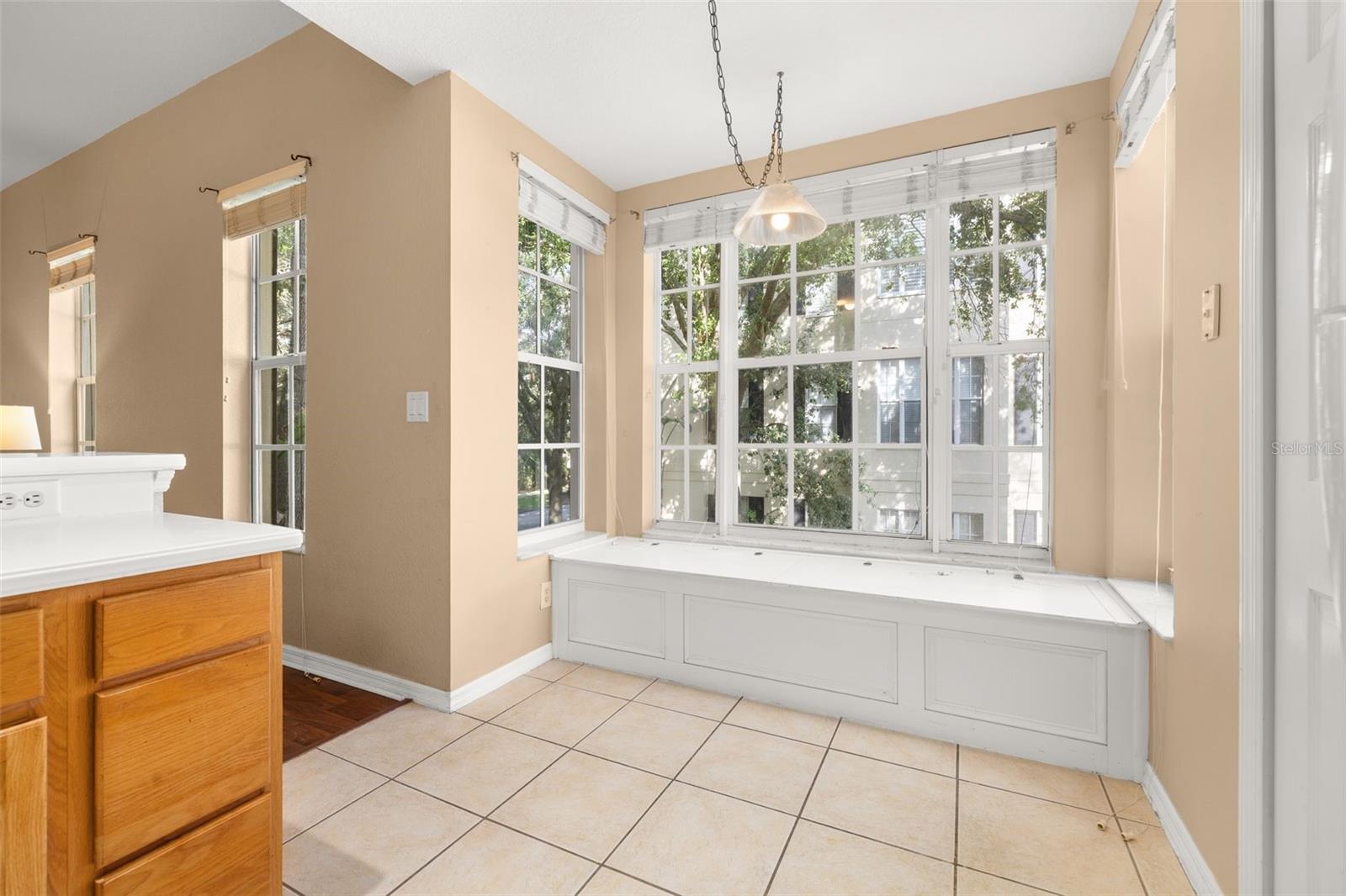 921 Begonia Rd #203 Property Photo 25