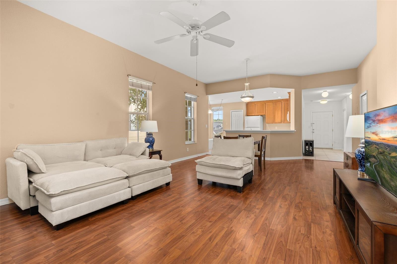 921 Begonia Rd #203 Property Photo 28