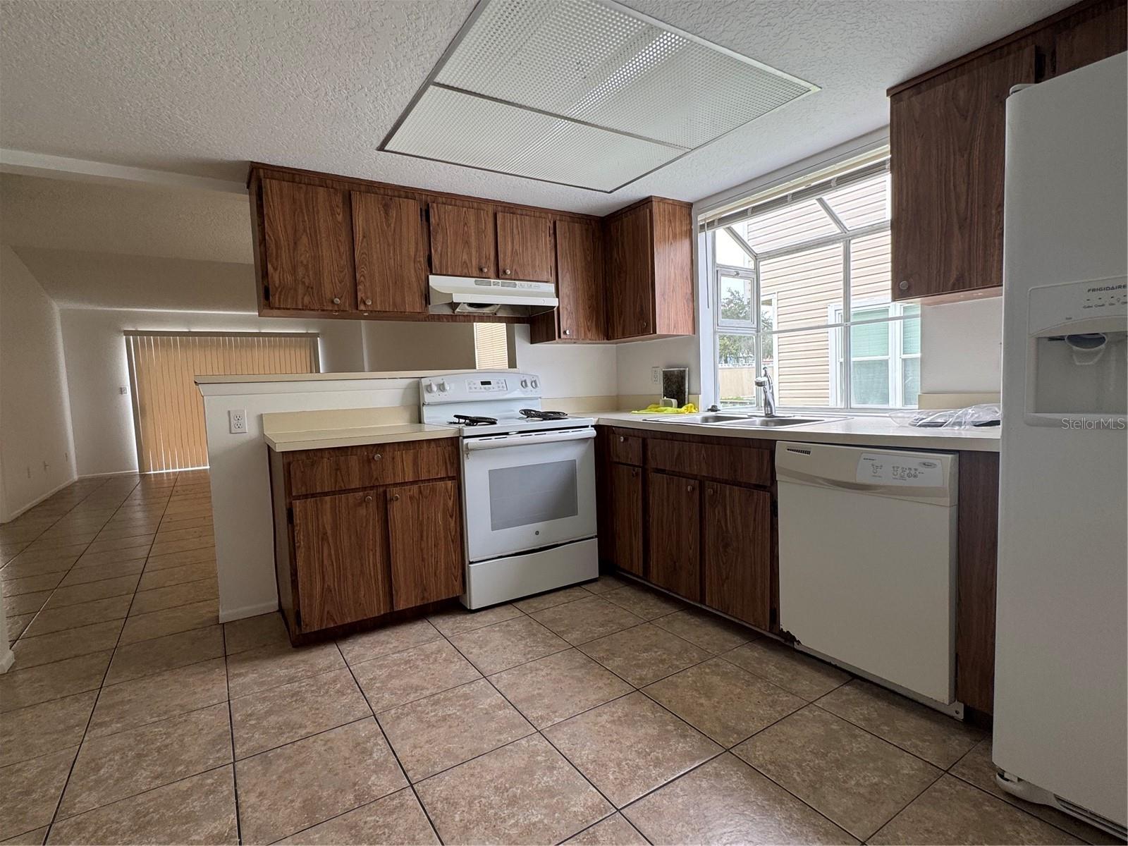 2352 Pebble Brook Rd Property Photo 6