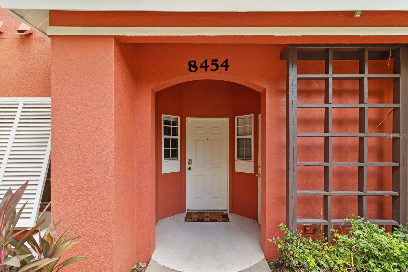 8454 Crystal Cove Loop Property Photo 3