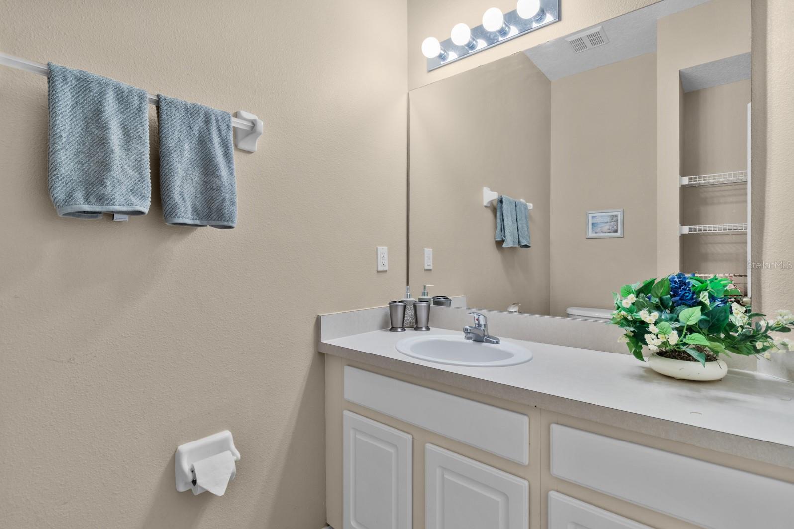8454 Crystal Cove Loop Property Photo 10
