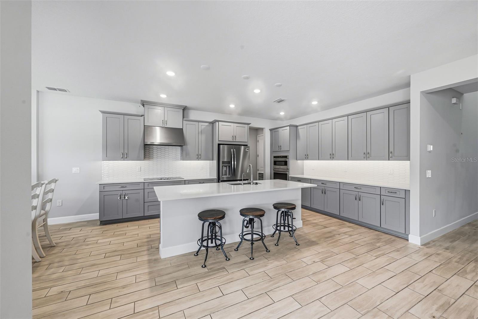 2931 Agostino Ter Property Photo 18