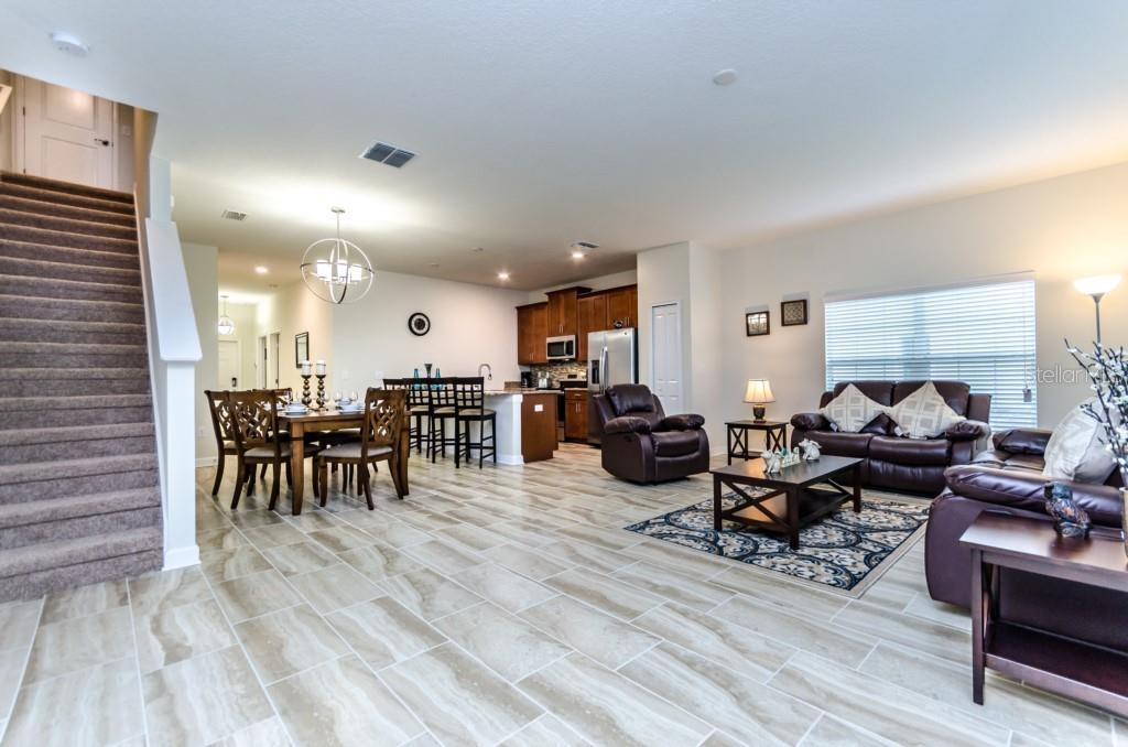 9047 Dogleg Dr Property Photo 3