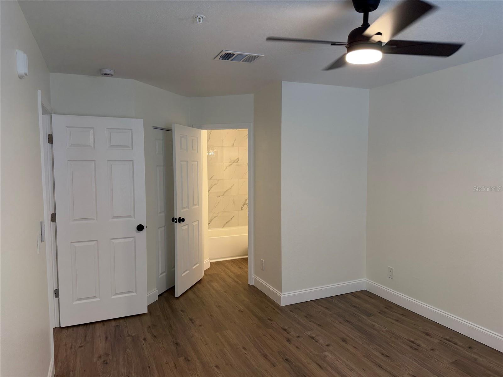 3024 Parkway Blvd #306 Property Photo 6