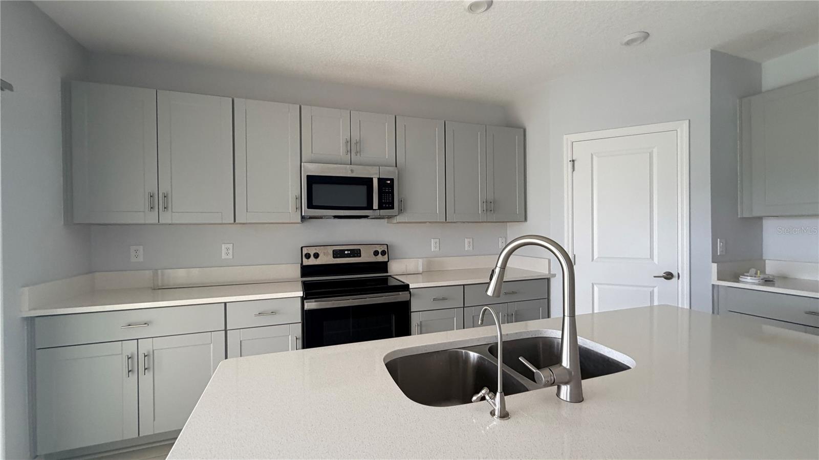 486 Pine Tree Bridge Trl Property Photo 7