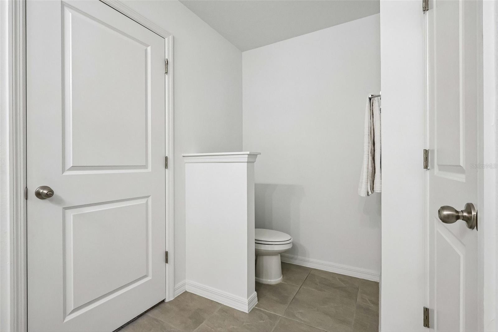 658 Longboat Dr Property Photo 26