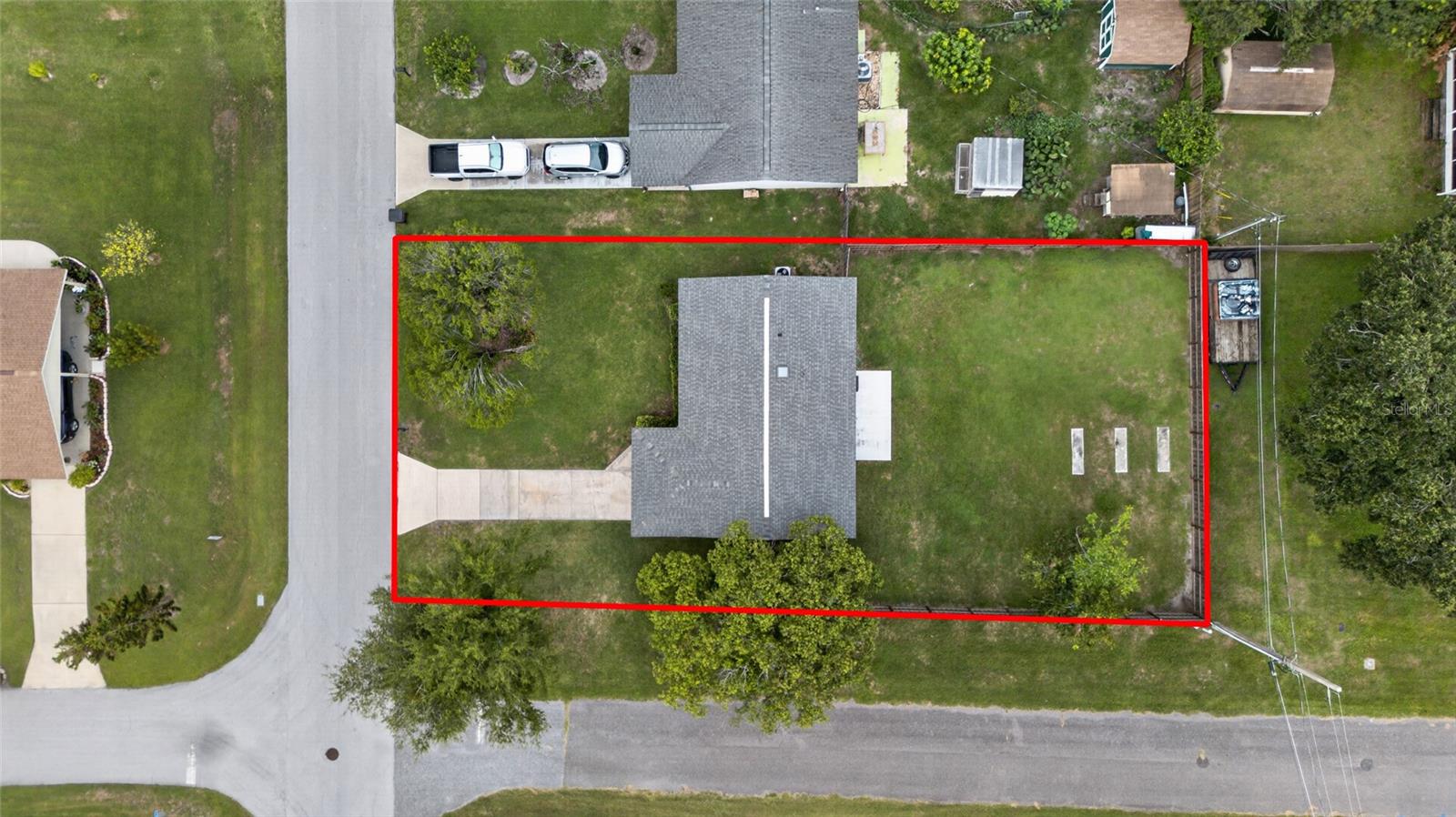237 California Ave Property Photo 32