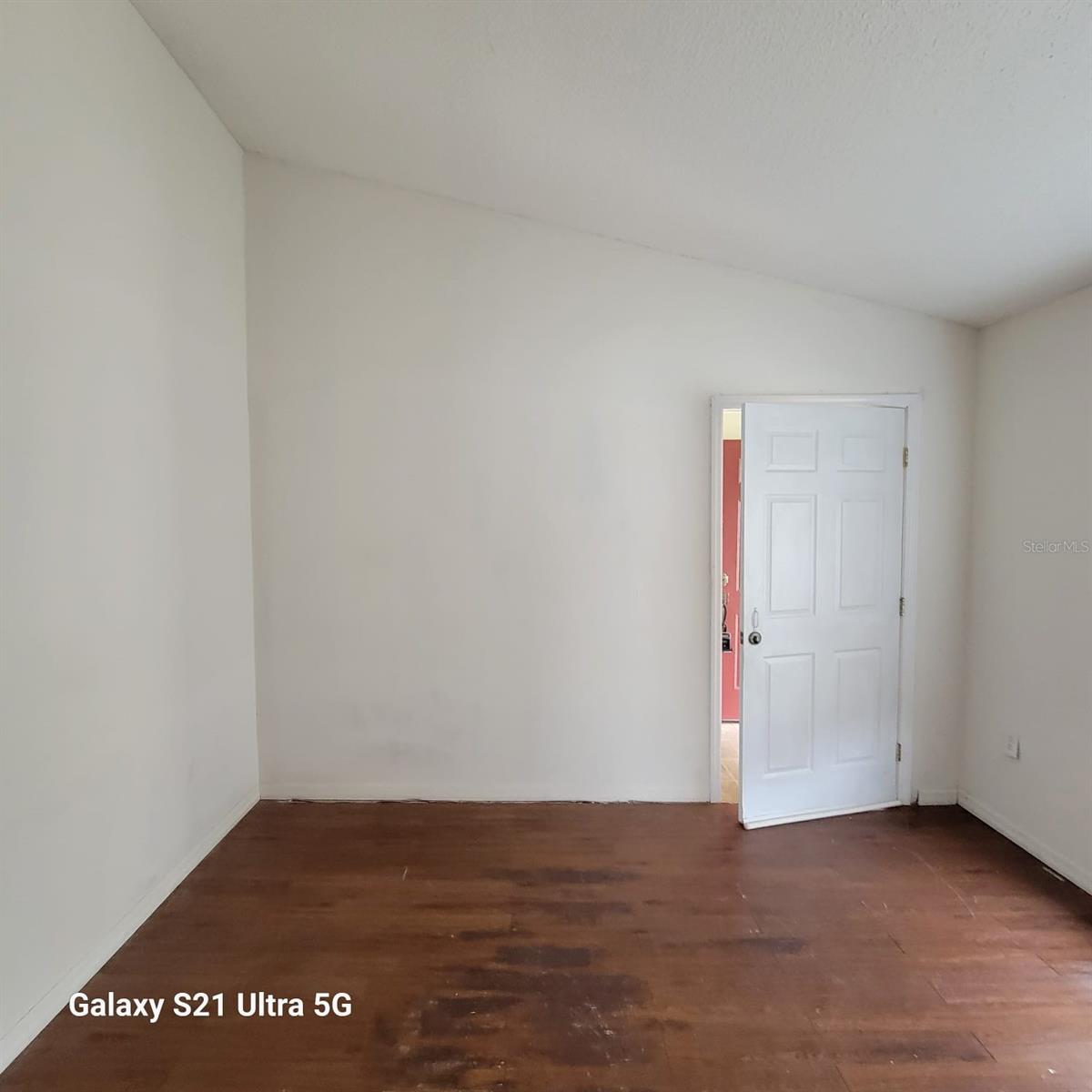 2791 Summerfield St Property Photo 9