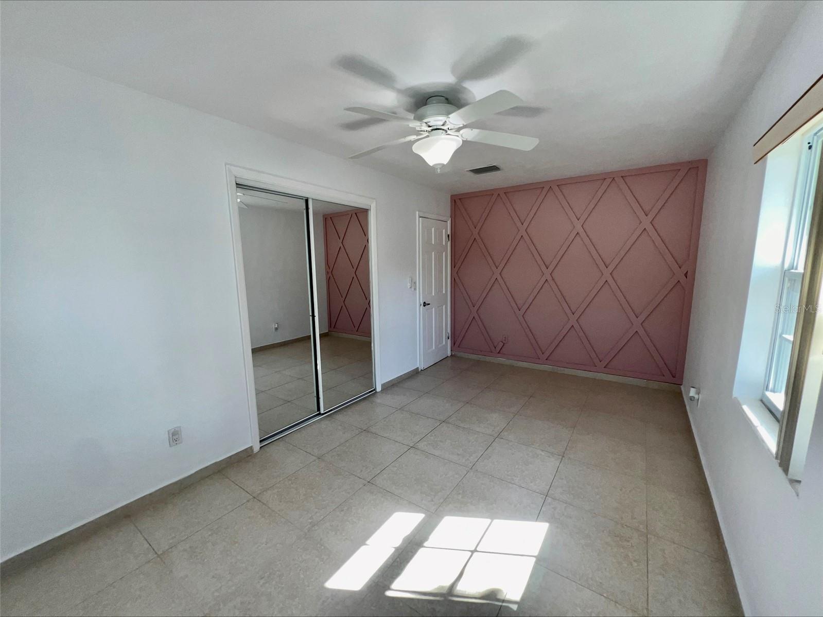 1211 Lehigh St Property Photo 7