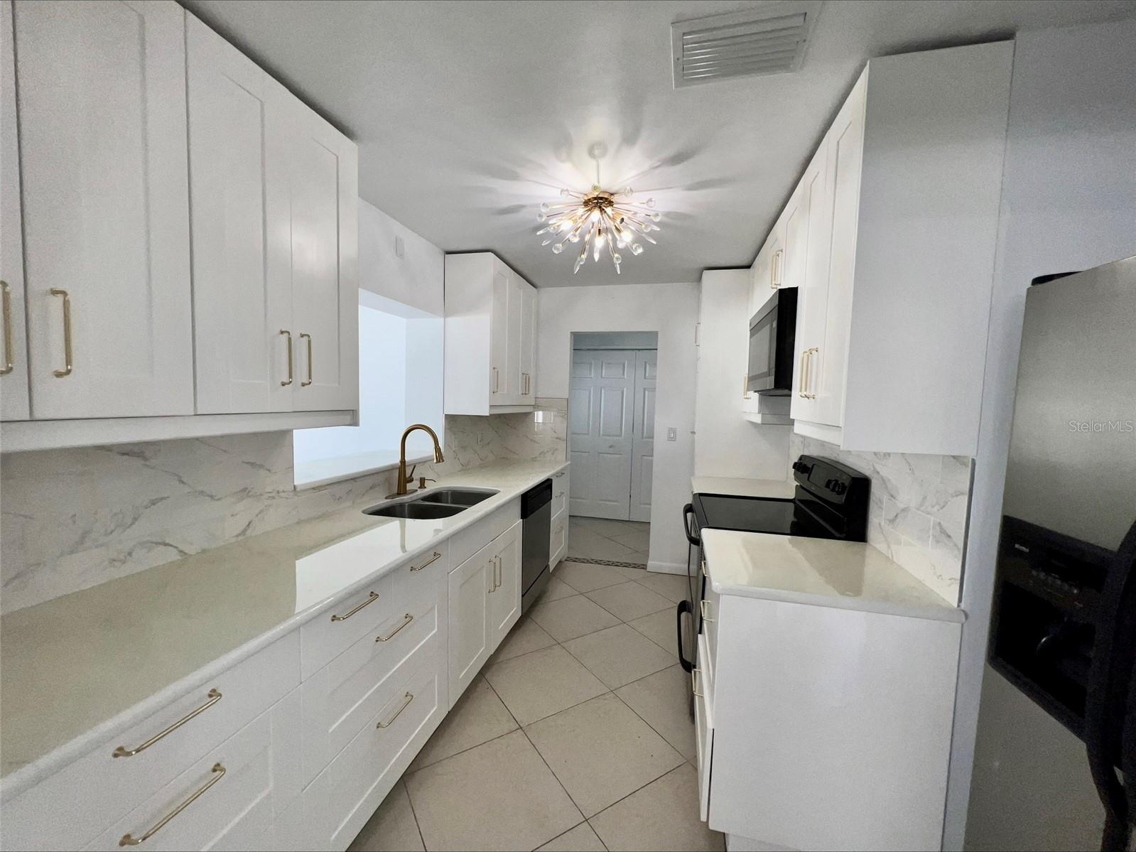 1211 Lehigh St Property Photo 14