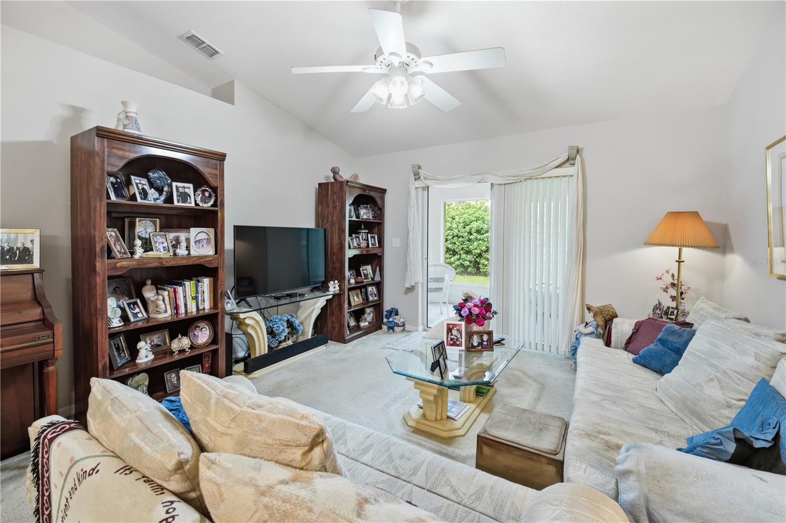3341 Celena Cir Property Photo 2
