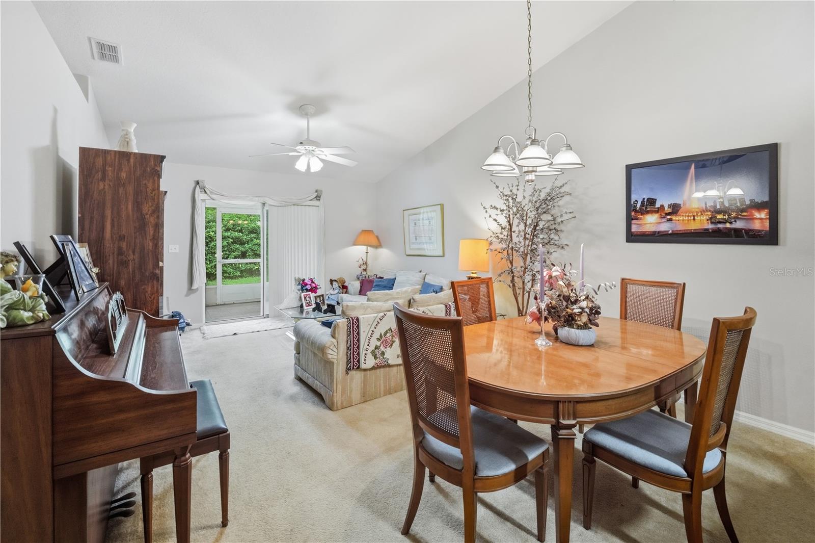 3341 Celena Cir Property Photo 4