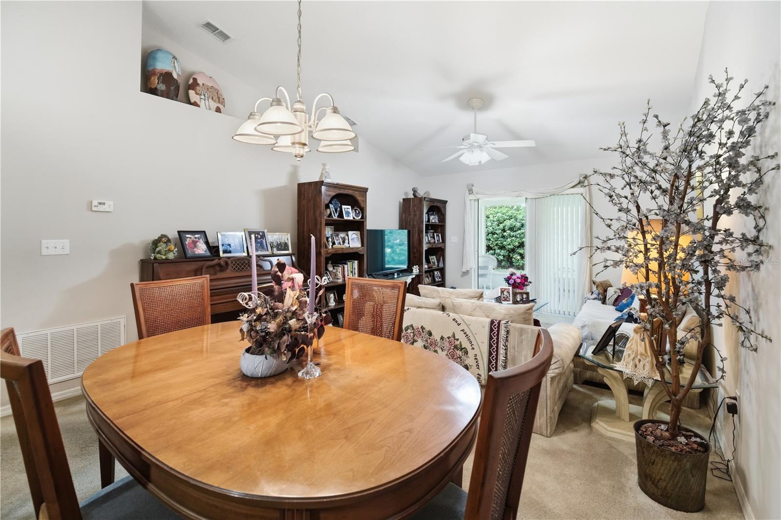 3341 Celena Cir Property Photo 5