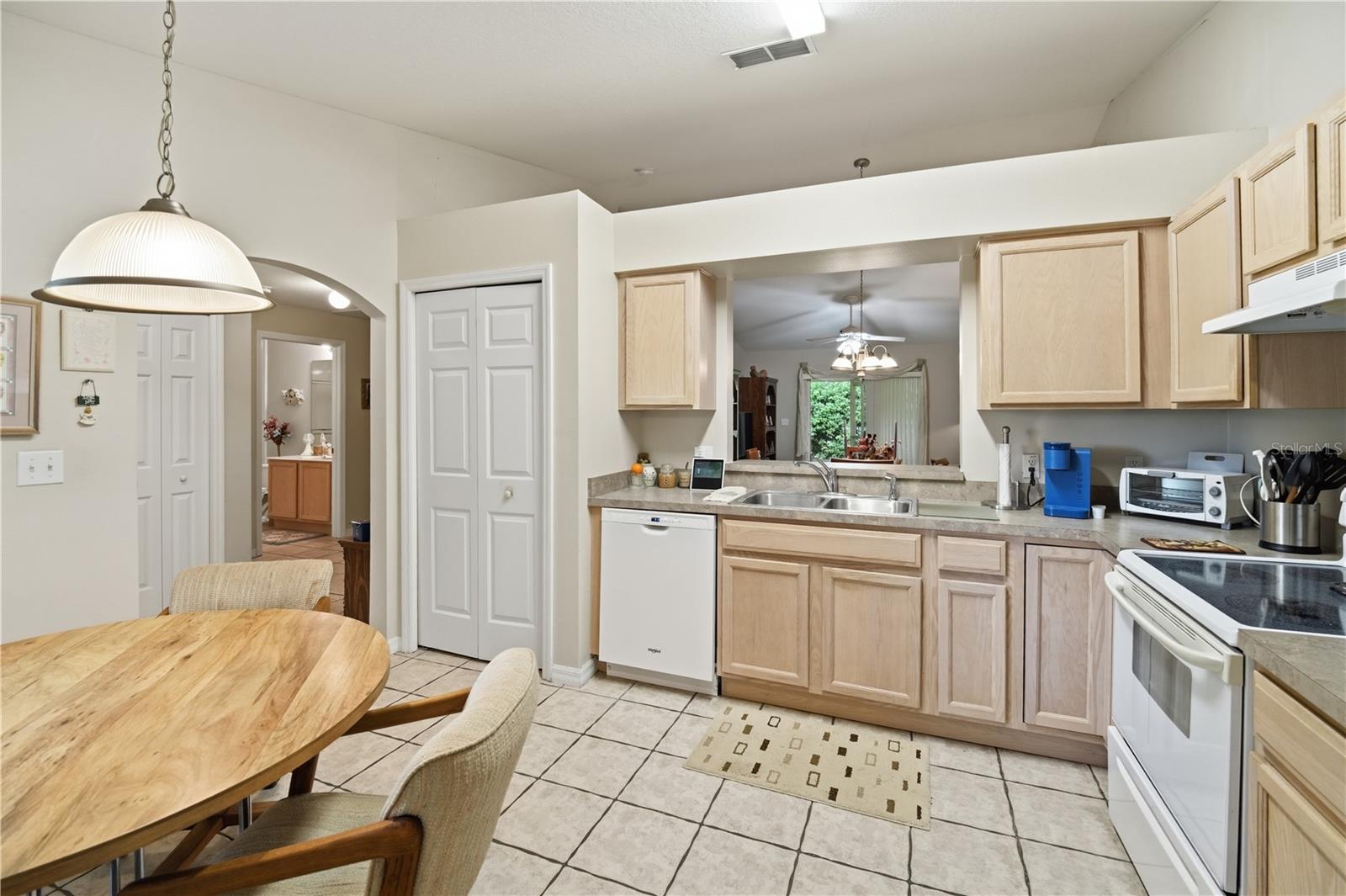 3341 Celena Cir Property Photo 7