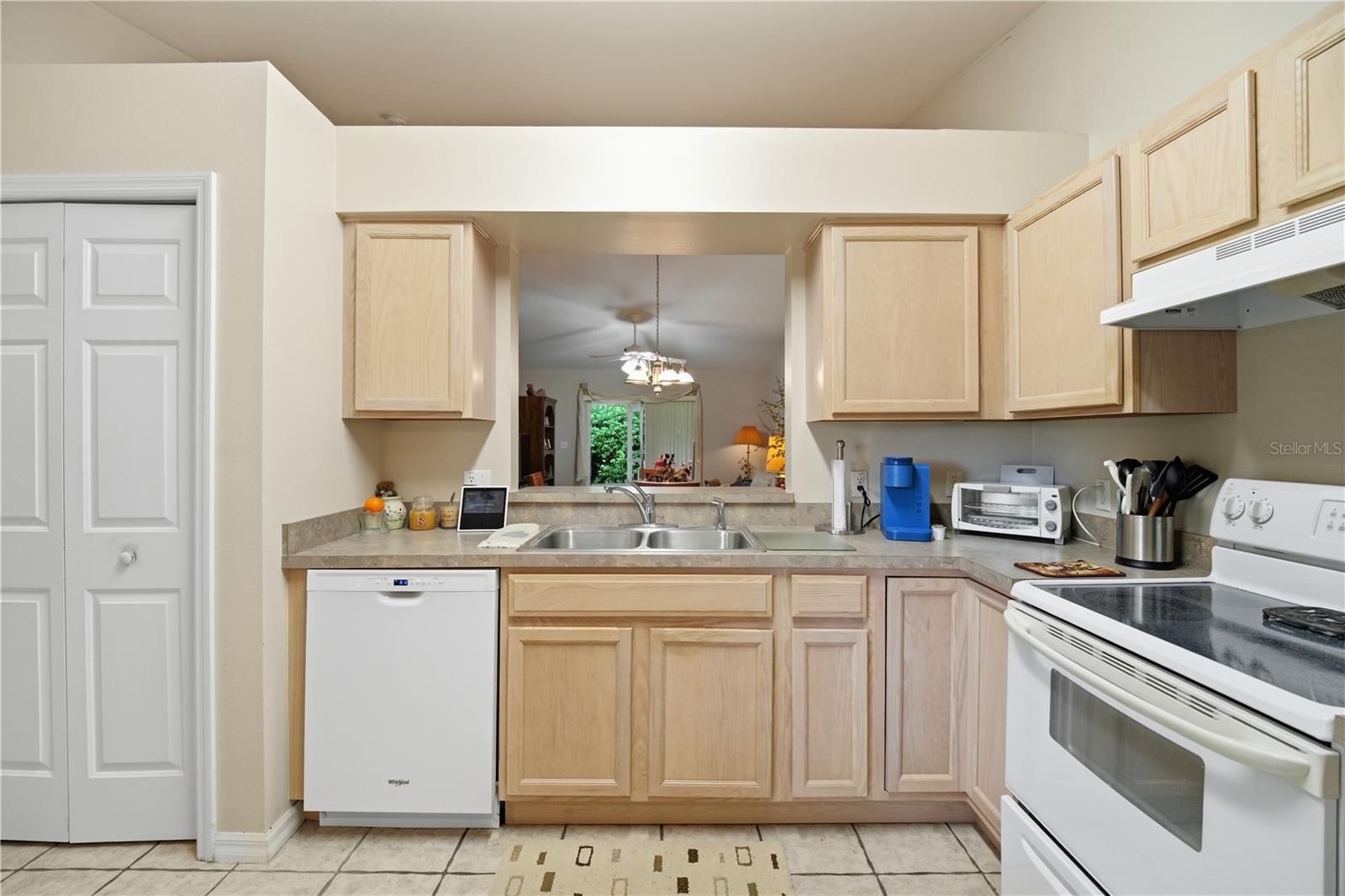 3341 Celena Cir Property Photo 8