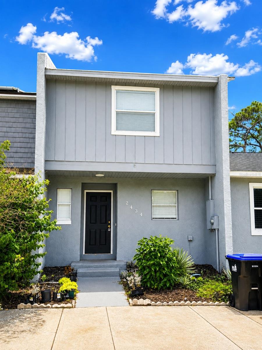 2434 Rio Pinar Lakes Blvd Property Photo 1