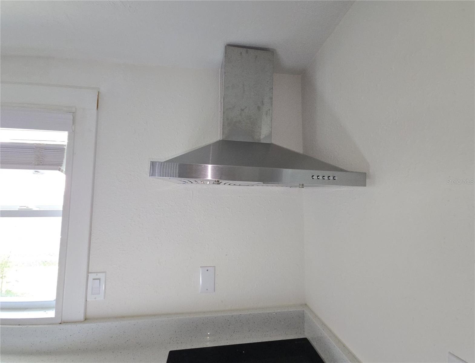 1626 Gar St Property Photo 9