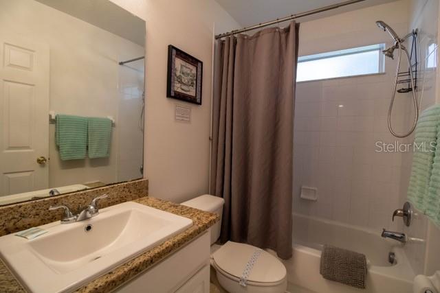 2704 Prestwick Ln Property Photo 14