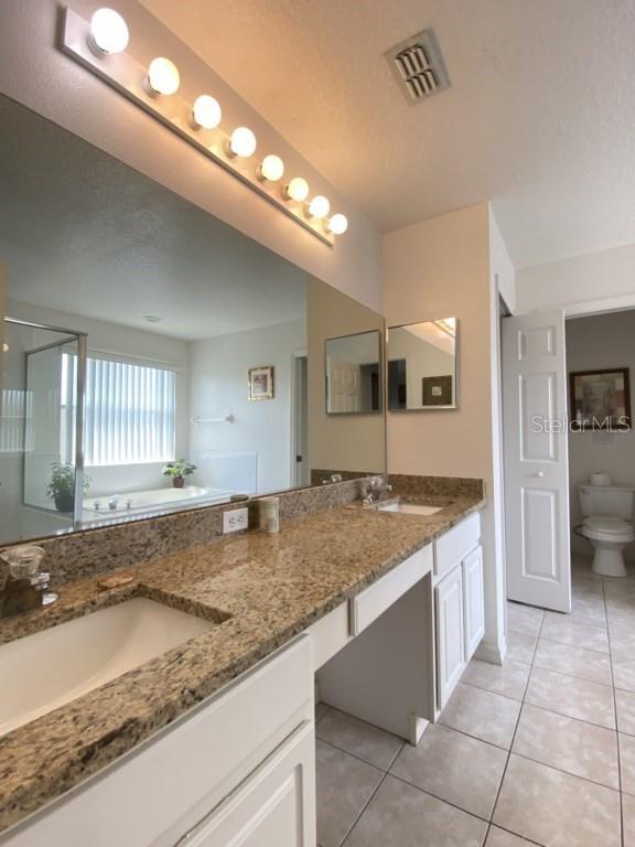 2704 Prestwick Ln Property Photo 19