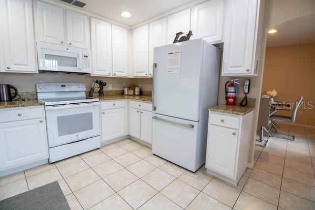 2704 Prestwick Ln Property Photo 20