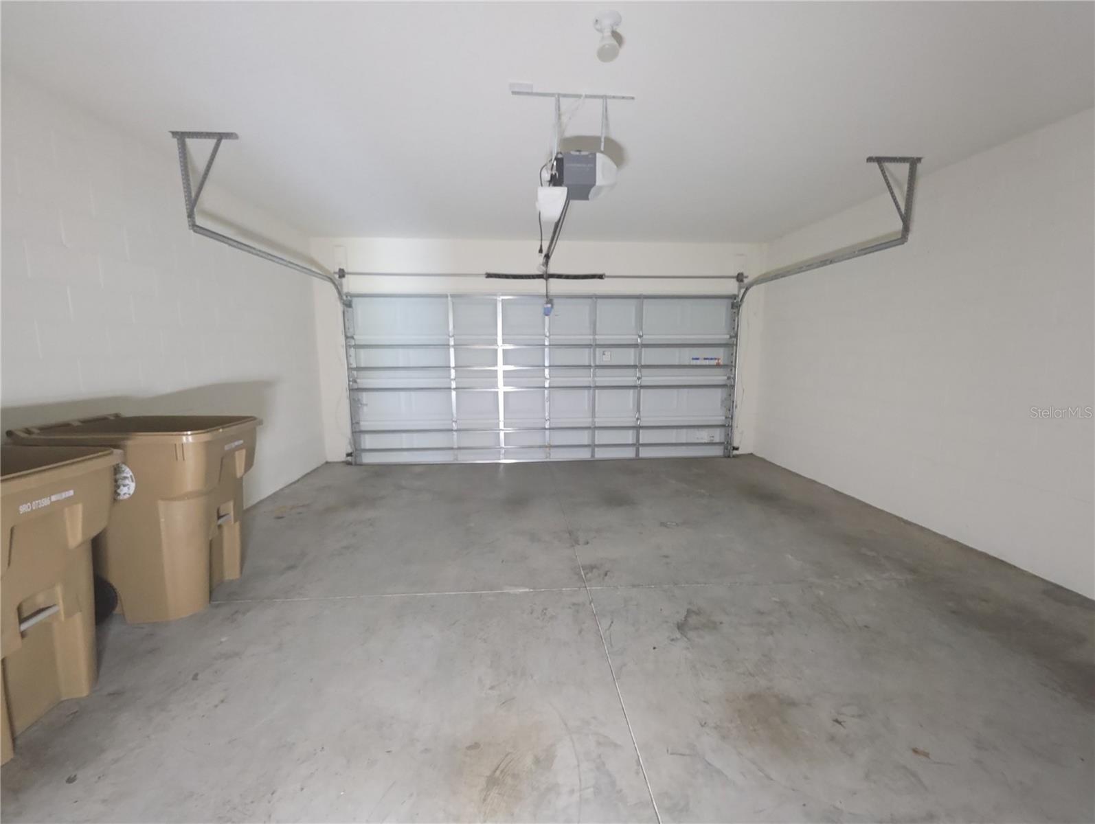 2936 Sunridge Loop Property Photo 7