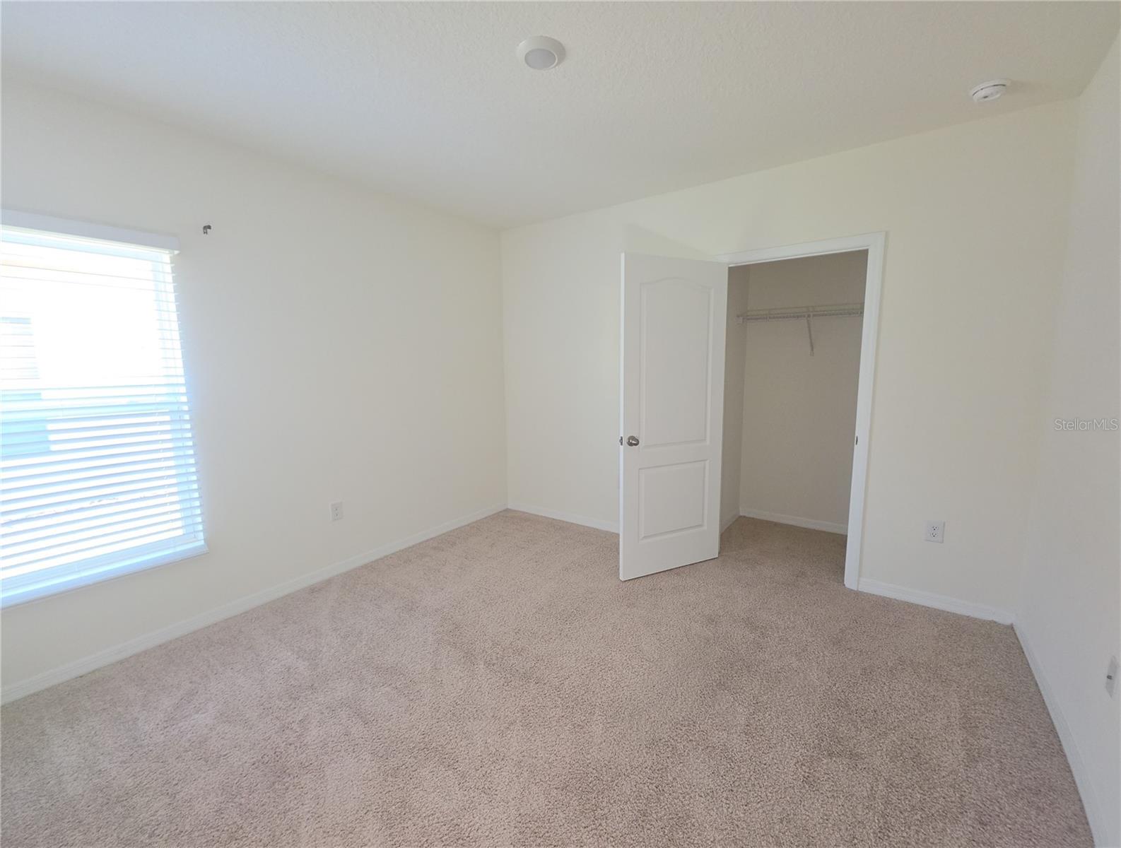 2936 Sunridge Loop Property Photo 8