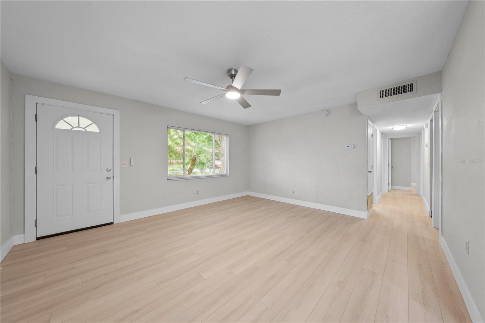 224 California Ave Property Photo 28